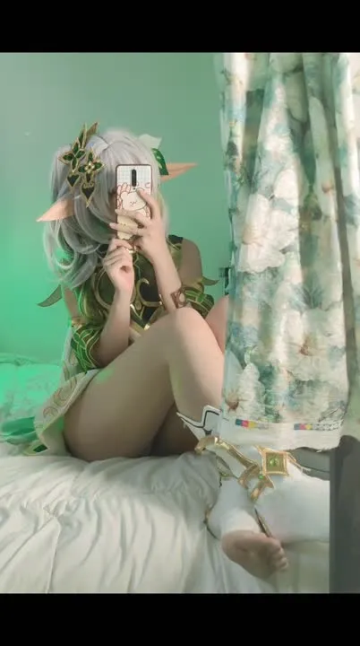 洛桑w伊梓 cosplay album 洛桑w伊梓 纳希达 小草神写真集 - Video 31