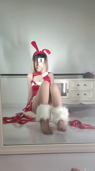 洛桑w伊梓 cosplay album Luosang Yizi Santa Bunny Menggoda - Video 22