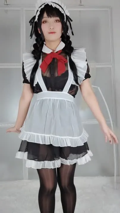 洛璃 LoLiSAMA cosplay album LoLiSAMA เมดถุงน่องไหมดำ - Video 95