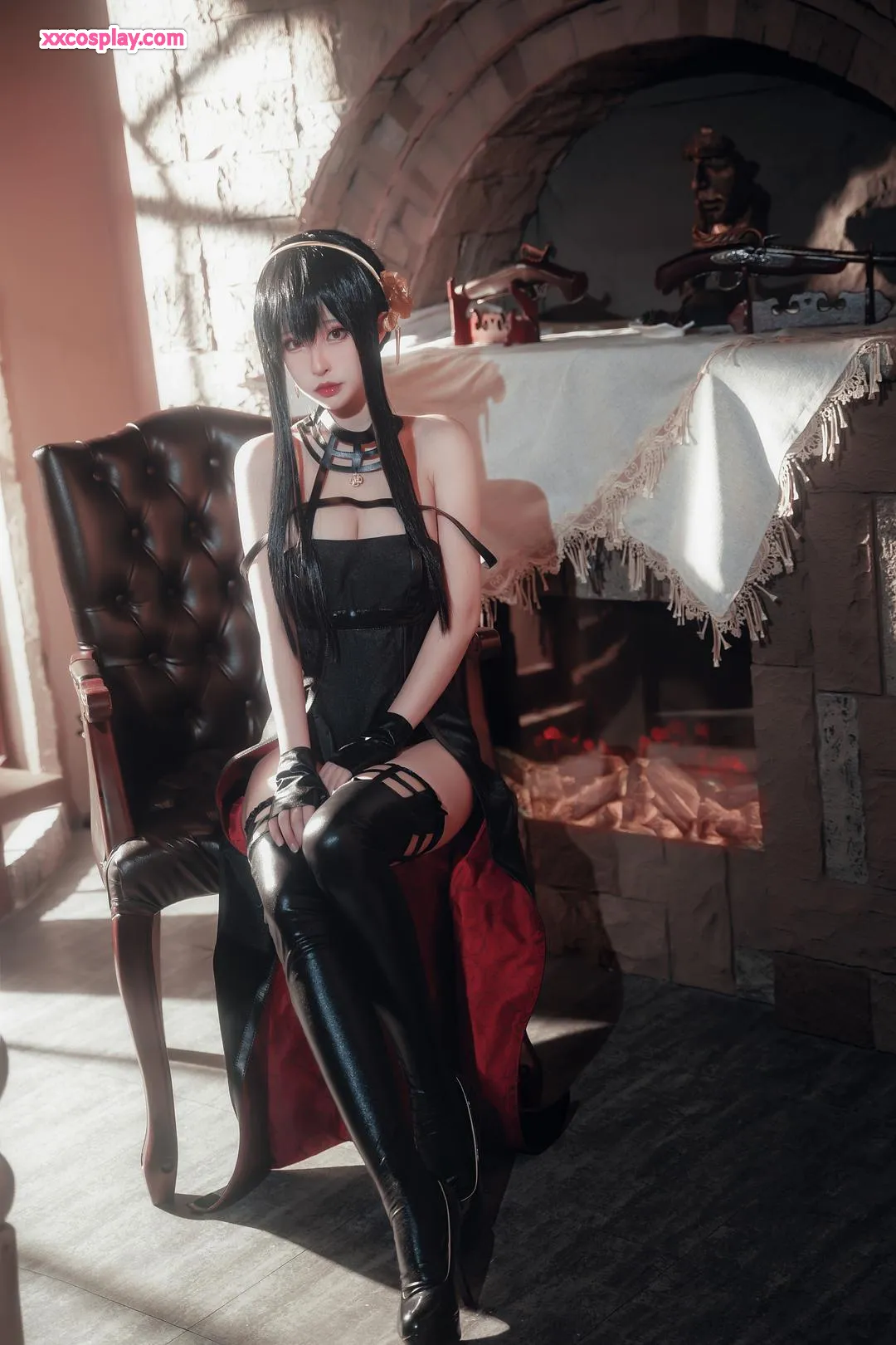 Shimizu Yuno: Trang phục chiến đấu Yor Forger (Spy x Family)