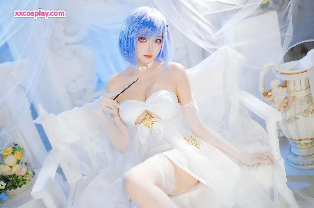Gua Xi Jiang como Chapayev - Melodia da Cavalaria Branca (Azur Lane)