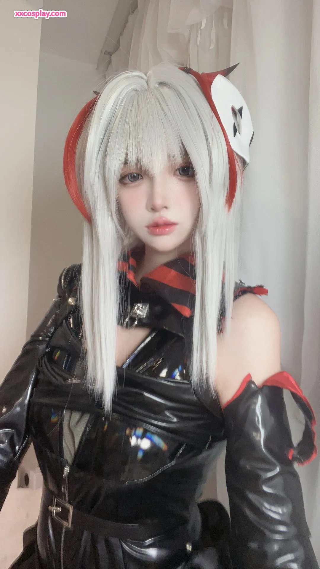 疯猫ss：诱惑乳胶魅魔