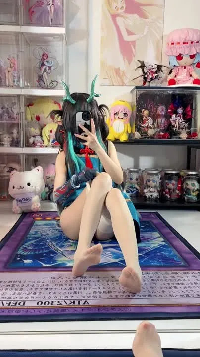 白栎Shirly cosplay album Shirly's Seductive Dragon Cheongsam - Video 74