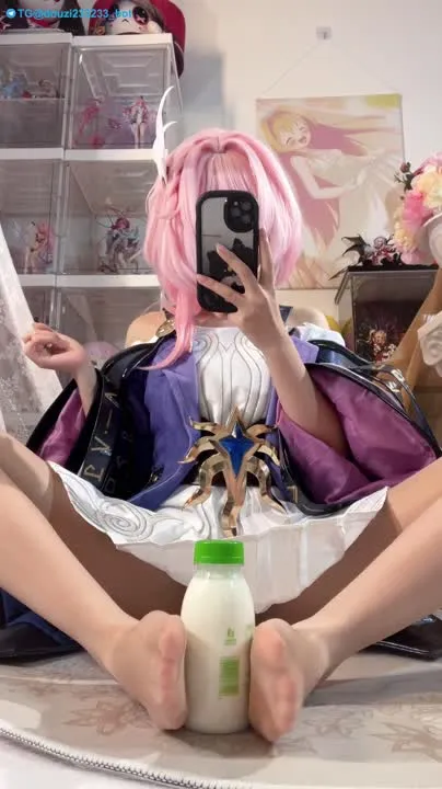 白栎Shirly cosplay album Shirly as Black Swan - Honkai: Star Rail Cosplay - Video 132
