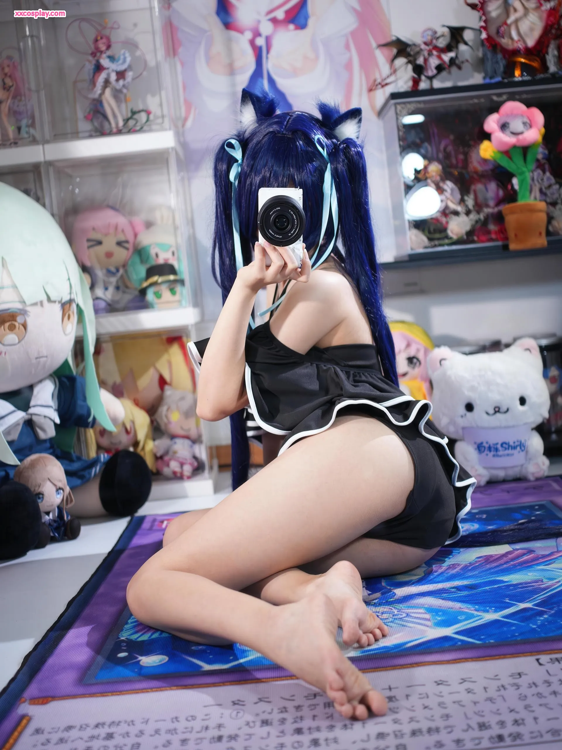 Shirly hóa thân Serika Kuromi - Cosplay Blue Archive
