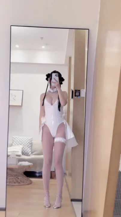 神楽坂真冬 cosplay album Kagurazaka Manatsu: Ca Ngợi Đêm Trắng - Video 77