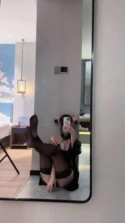 神楽坂真冬 cosplay album Kagurazaka Mafuyu - Bông Hoa Thoáng Qua - Video 77