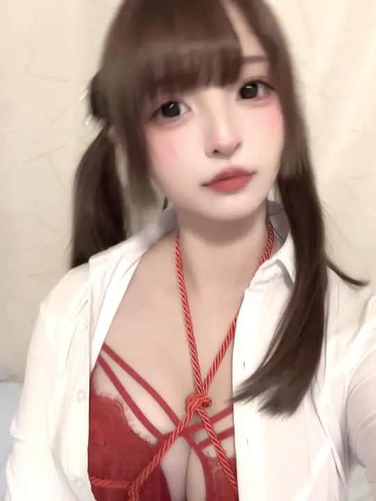 神楽坂真冬 cosplay album Kagurazaka Manatsu: Shibari JK - Video 77