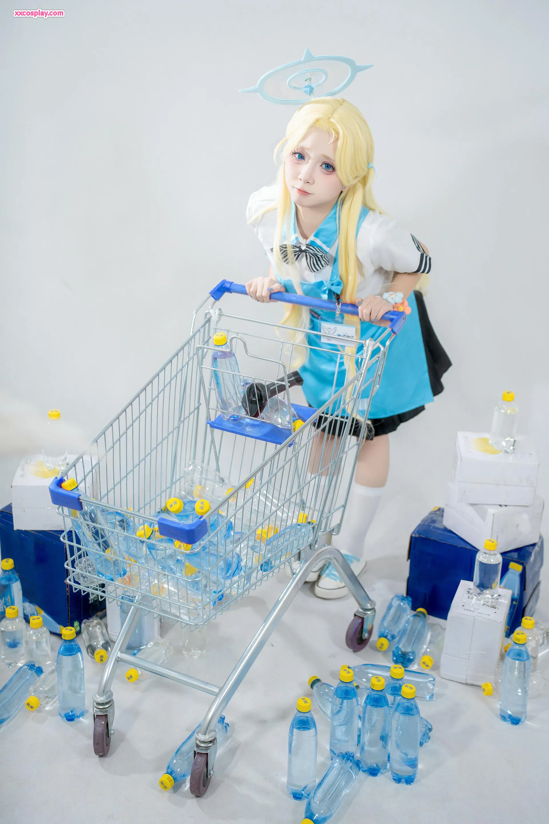 Zhiyue Etsu_ko - Xiaokong: Verführerische Supermarkt-Idol