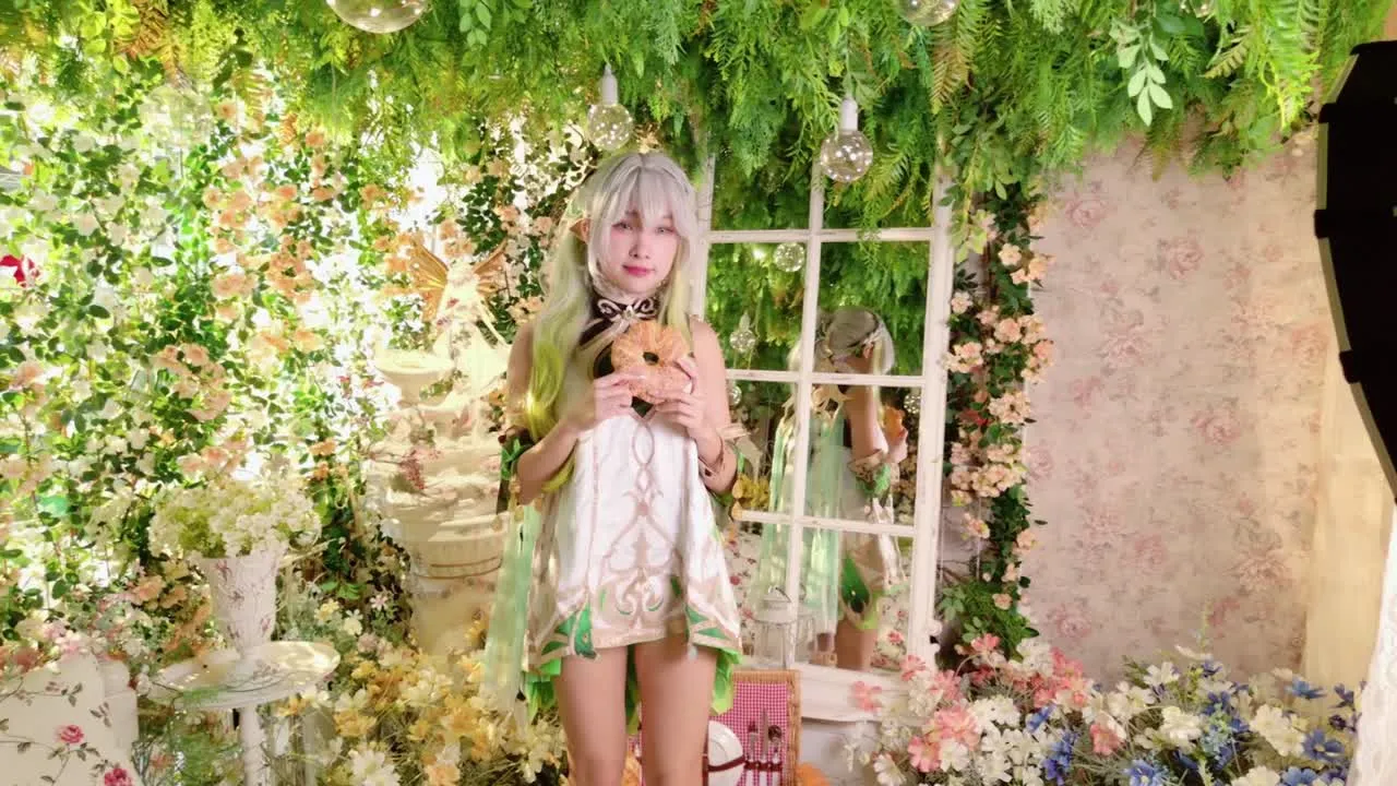 落落Raku cosplay album 落落Raku 纳西妲 (原神) - Video 54