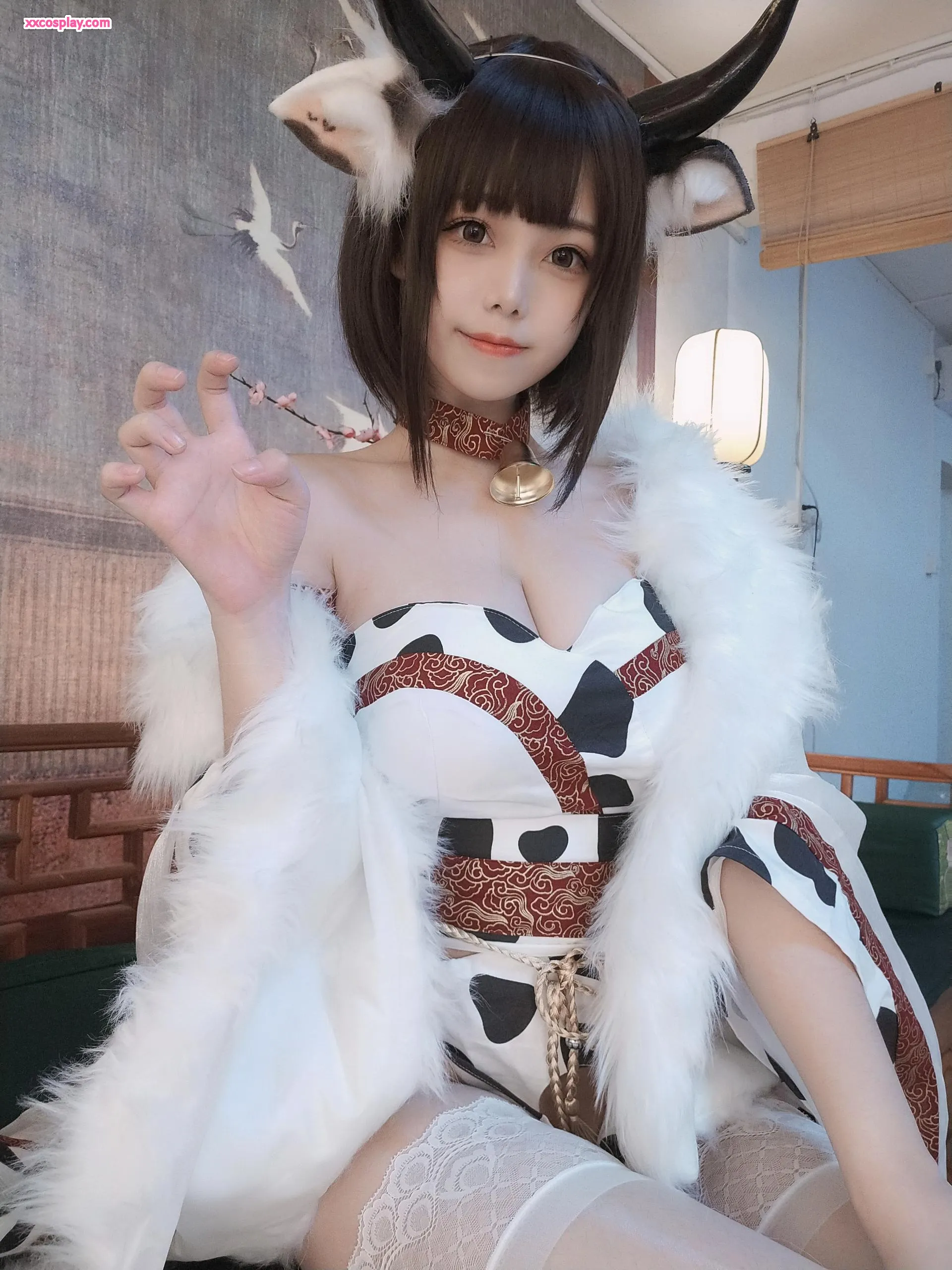 Mizhi Maoqiu Cosplay Sapi Perah
