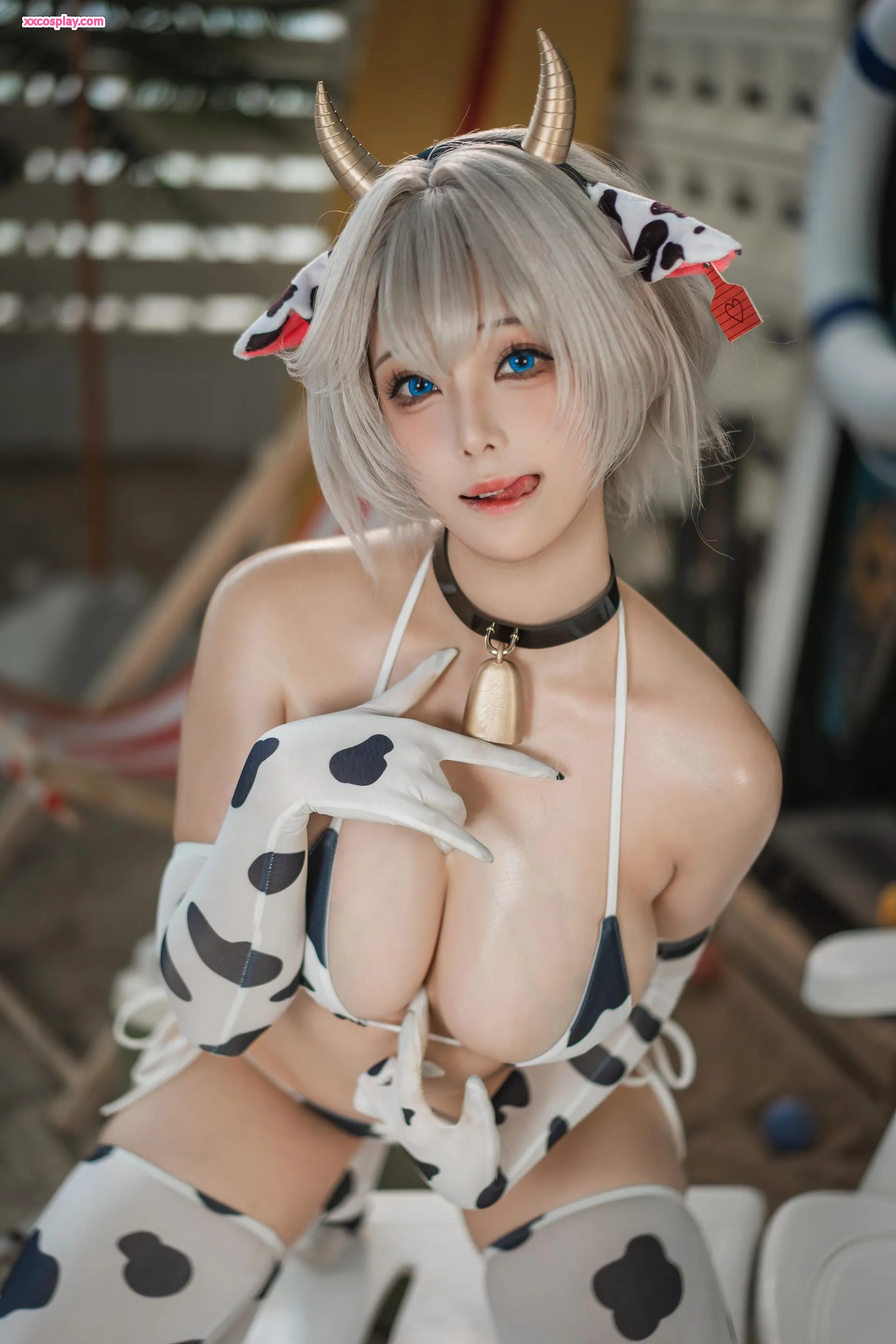 Mizhi Maoqiu - Kashino Cow Print Gravure