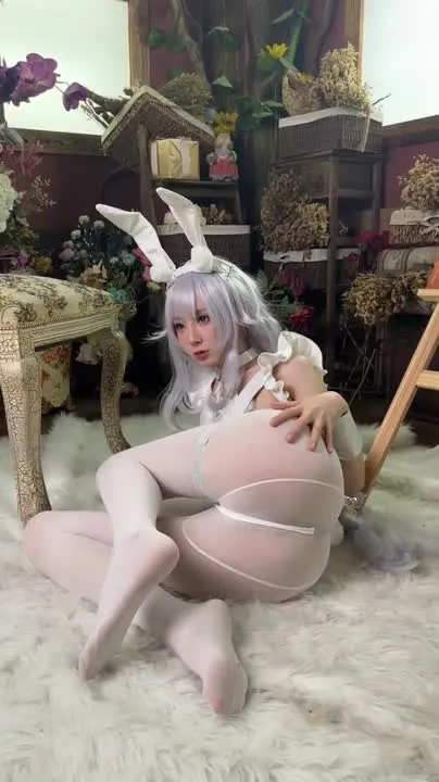西园寺南歌 cosplay album 西園寺南歌：碧藍航線惡毒兔女郎 - Video 34