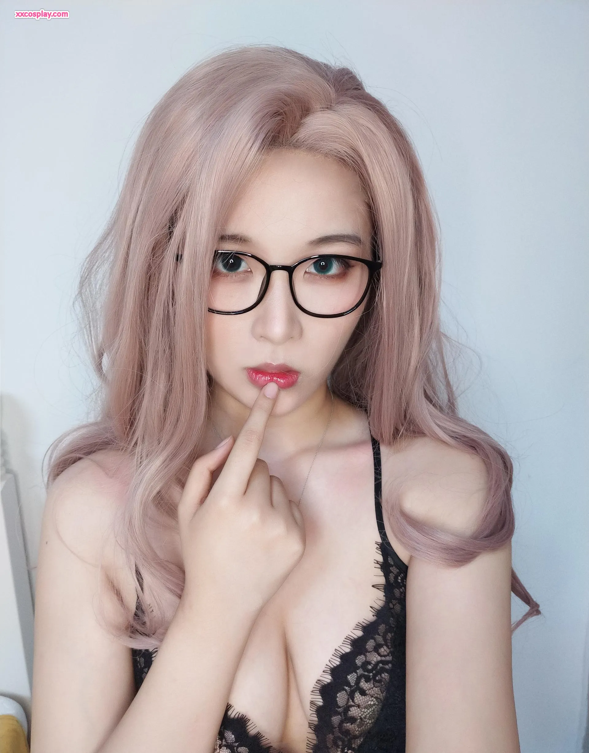 Xuan Xiao Xuejie - Brillenmädchen