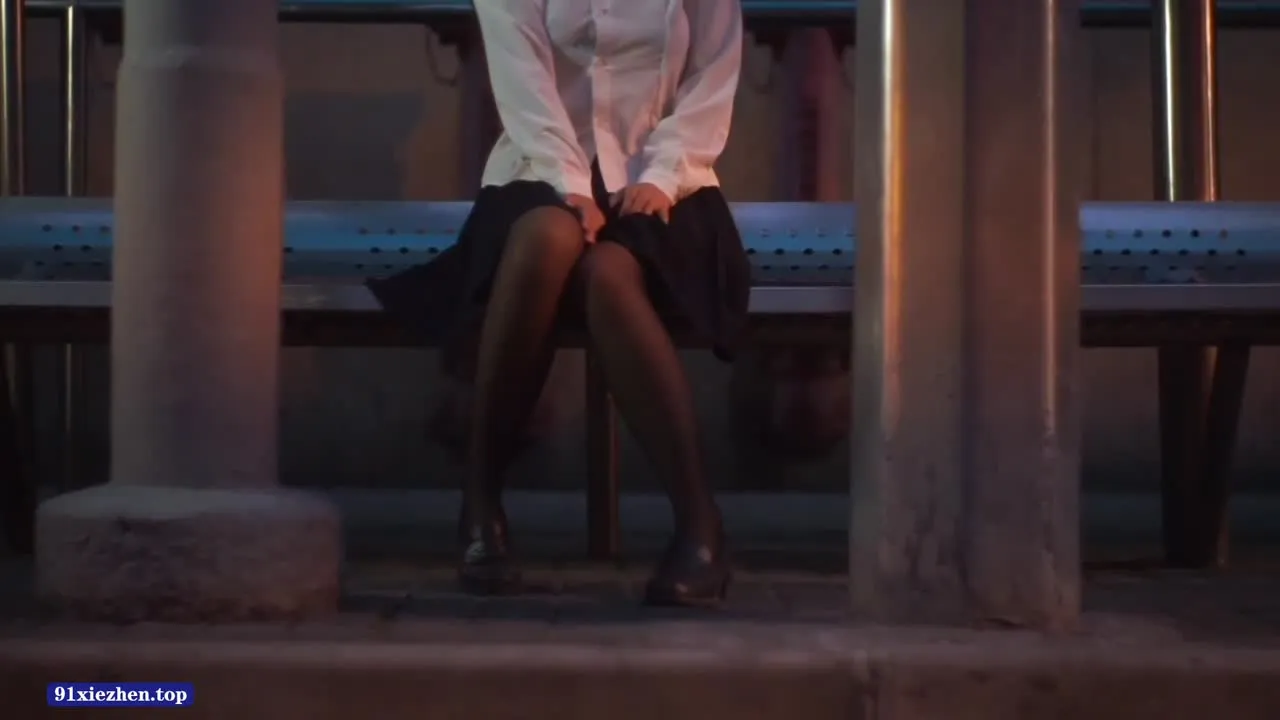 铃木美咲 cosplay album 铃木美咲的诱惑内衣写真集 - Video 2