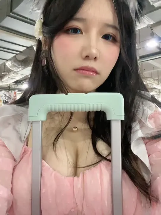 阿半今天很开心 cosplay album Aban Jintian Henkaixin - Da Pen Gu - Video 95
