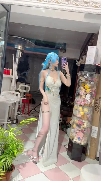 雪晴Astra cosplay album Xueqing Astra sebagai Helen - Crystal Party - Video 48