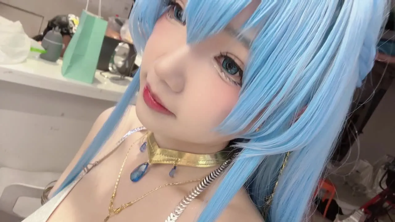 雪晴Astra cosplay album Xueqing Astra sebagai Helen - Crystal Party - Video 50