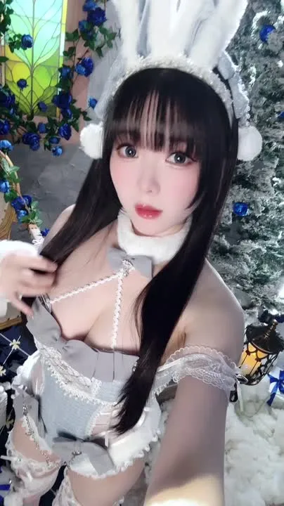 霜月shimo cosplay album Shimo's Festive Christmas Bunny - Video 19