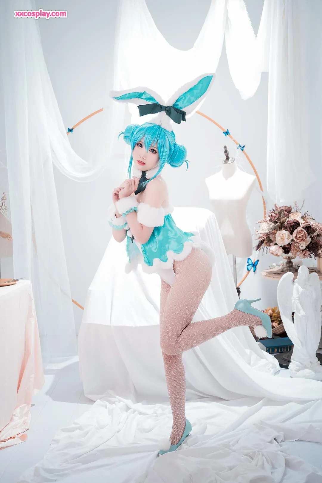 面饼仙儿：初音未来兔女郎