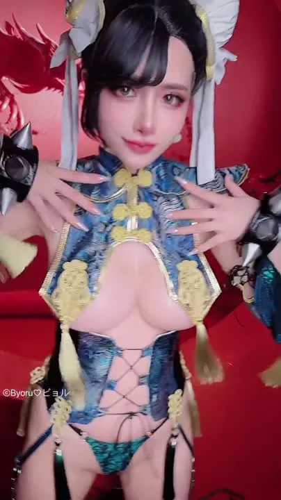 Byoru cosplay album Byoru 化身春丽 - Video 65