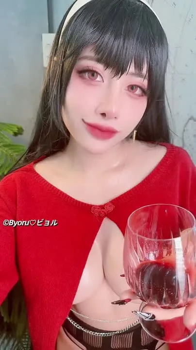 Byoru cosplay album Byoru: Yor Forger 2 - Video 5