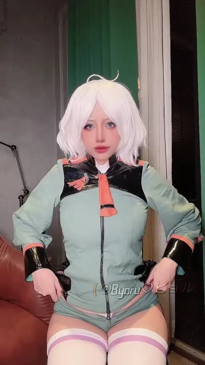 Byoru cosplay album Byoru sebagai Secelia - Kosplay Gravur Nikke - Video 57