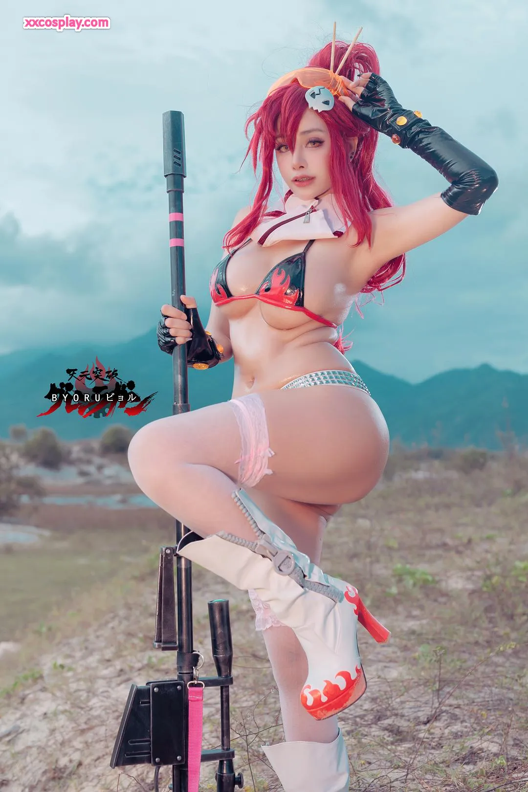 Byoru 化身 Yoko Littner