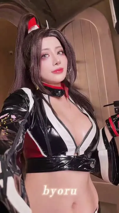 Byoru cosplay album Byoru bilang Mai Shiranui sa Black Latex Outfit - Video 52