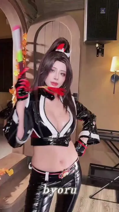 Byoru cosplay album Byoru bilang Mai Shiranui sa Black Latex Outfit - Video 55