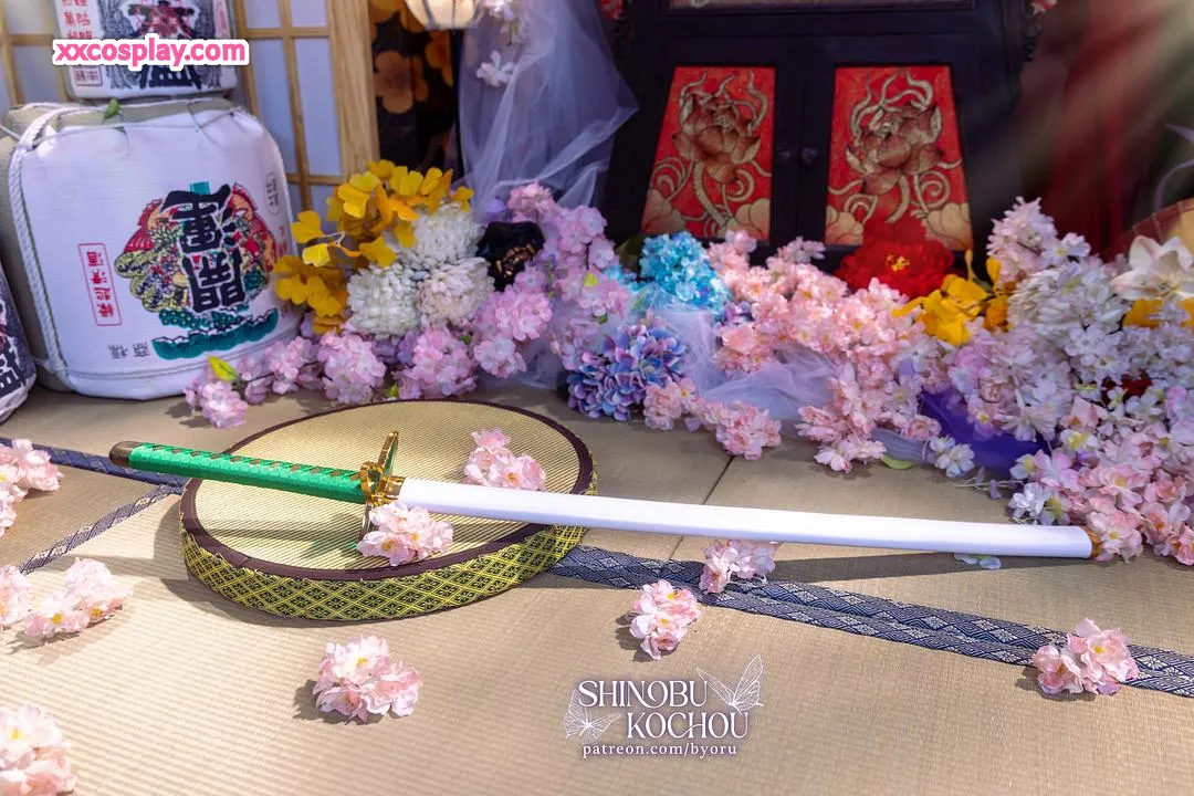Byoru sebagai Shinobu Kocho