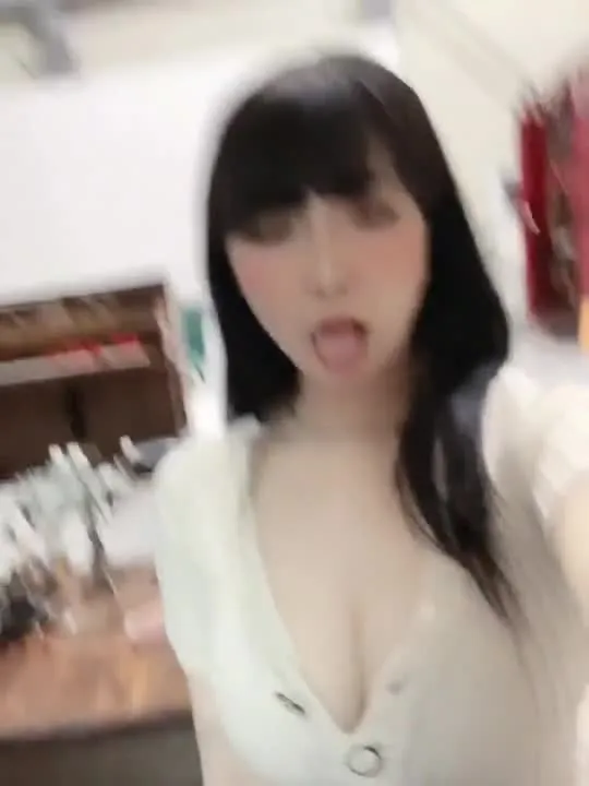EchiH cosplay album EchiH Fantrie No.001：內衣寫真首秀 - Video 7