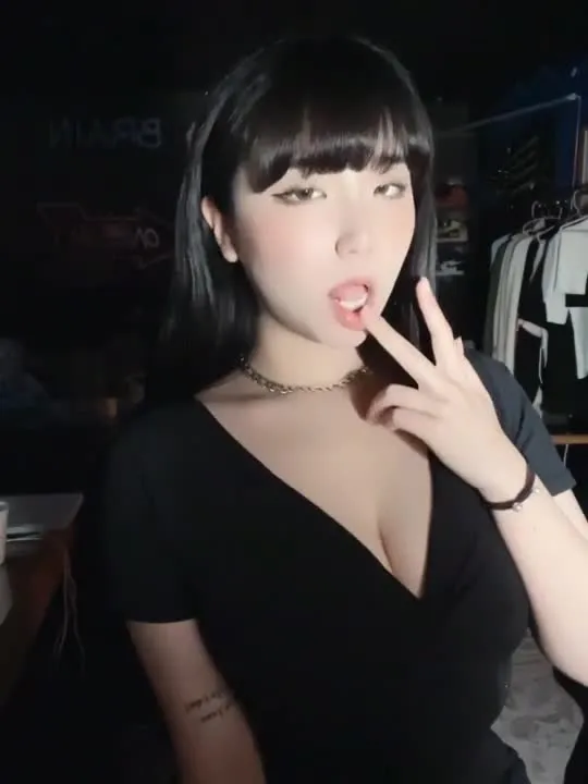 EchiH cosplay album EchiH Fantrie No.001：內衣寫真首秀 - Video 8