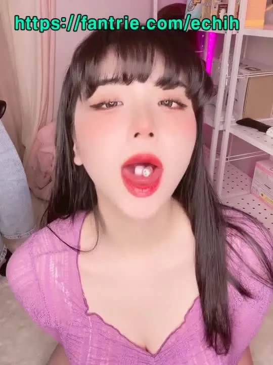 EchiH cosplay album EchiH Fantrie No.001：內衣寫真首秀 - Video 53