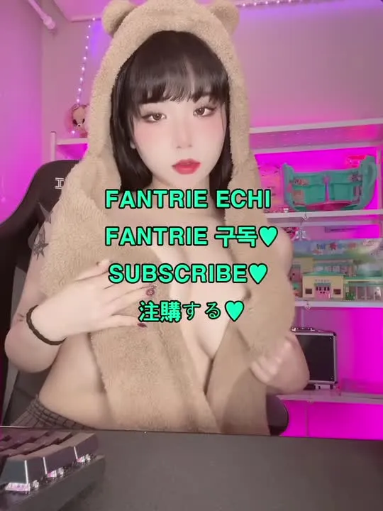 EchiH cosplay album EchiH Fantrie No.001：內衣寫真首秀 - Video 66