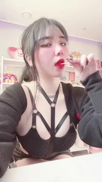 EchiH cosplay album EchiH Fantrie No.003: Seductive Lingerie Gravure Photobook - Video 3