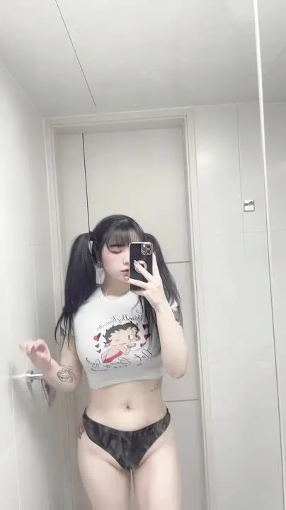 EchiH cosplay album EchiH Fantrie No.003: Seductive Lingerie Gravure Photobook - Video 163