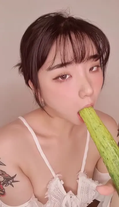 EchiH cosplay album EchiH Fantrie No.003: Seductive Lingerie Gravure Photobook - Video 200