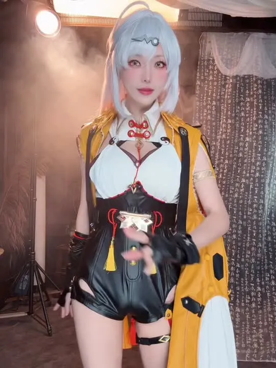 ElyEE子 cosplay album ElyEE子 칭이 코스프레 셀카 - Video 7