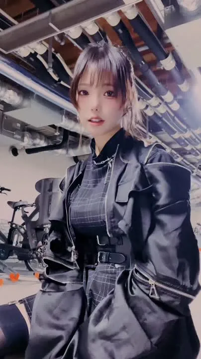 ElyEE子 cosplay album ElyEE子: 시부야 나이트 매력 - Video 45
