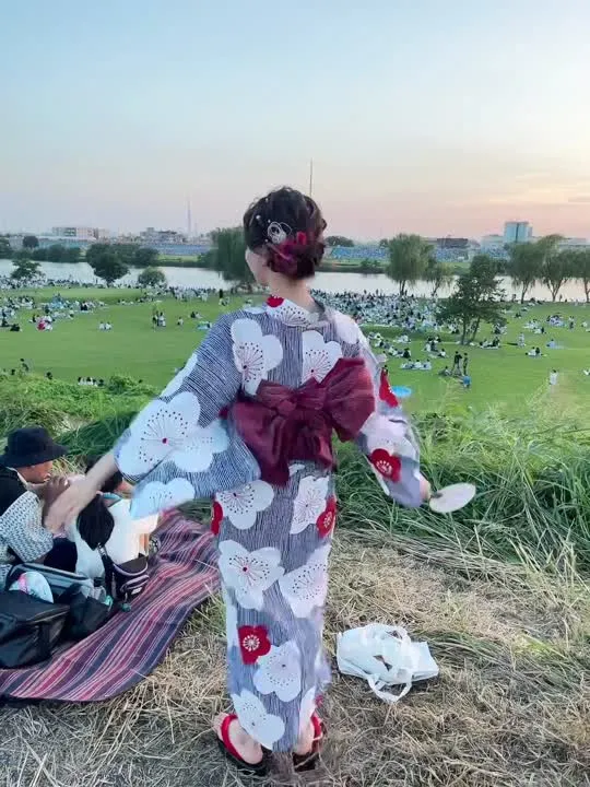 ElyEE子 cosplay album ElyEE子 Sommernacht-Feuerwerk - Video 43