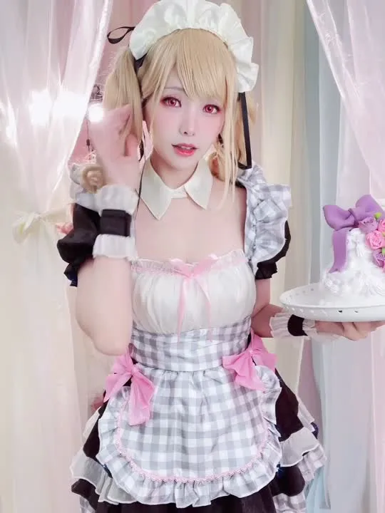 ElyEE子 cosplay album ElyEE子 as Marin Kitagawa - Maid Cosplay - Video 19