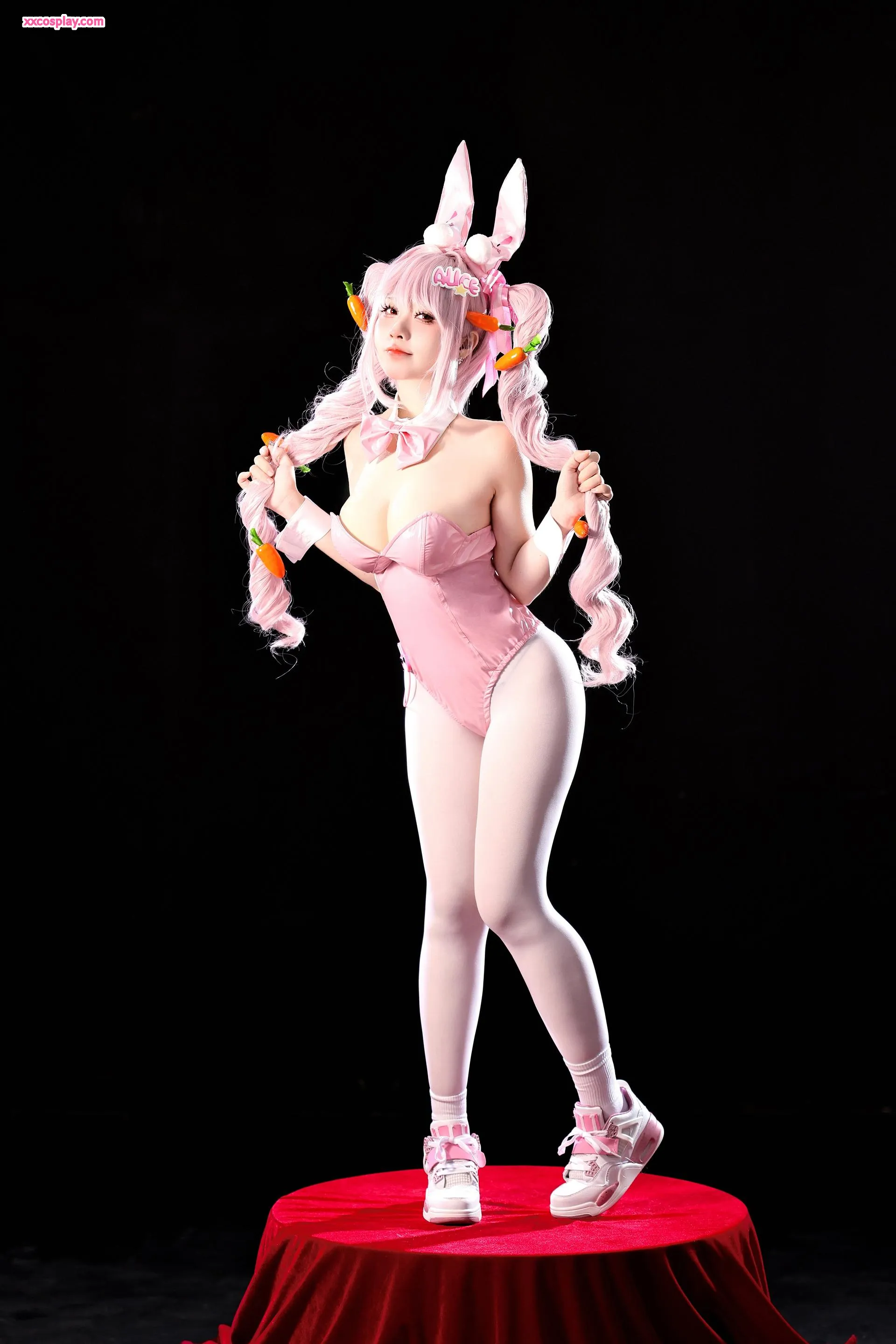 G44不會受傷 - 愛麗絲兔女郎