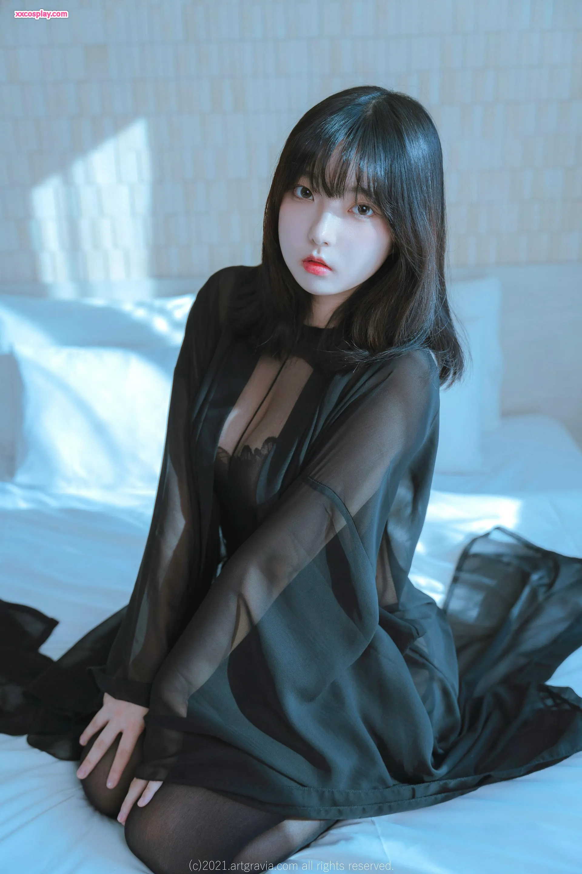Đồ Lót Đen Trong Suốt Quyến Rũ Của Hansom