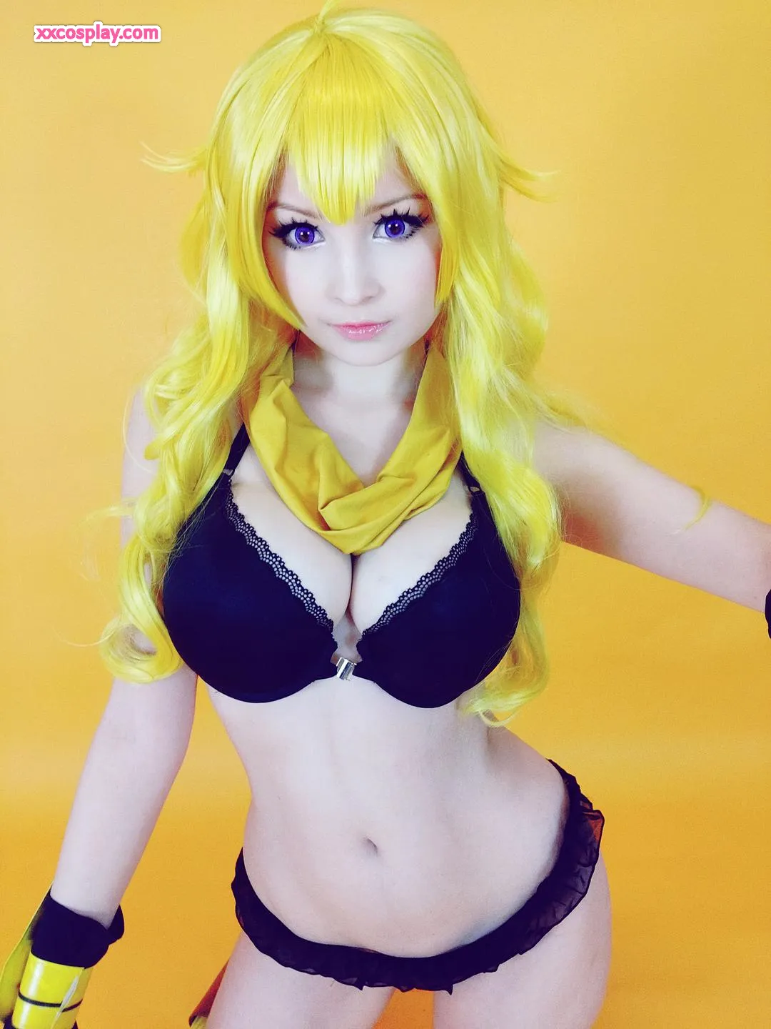Hidori bilang Yang Xiao Long (RWBY)