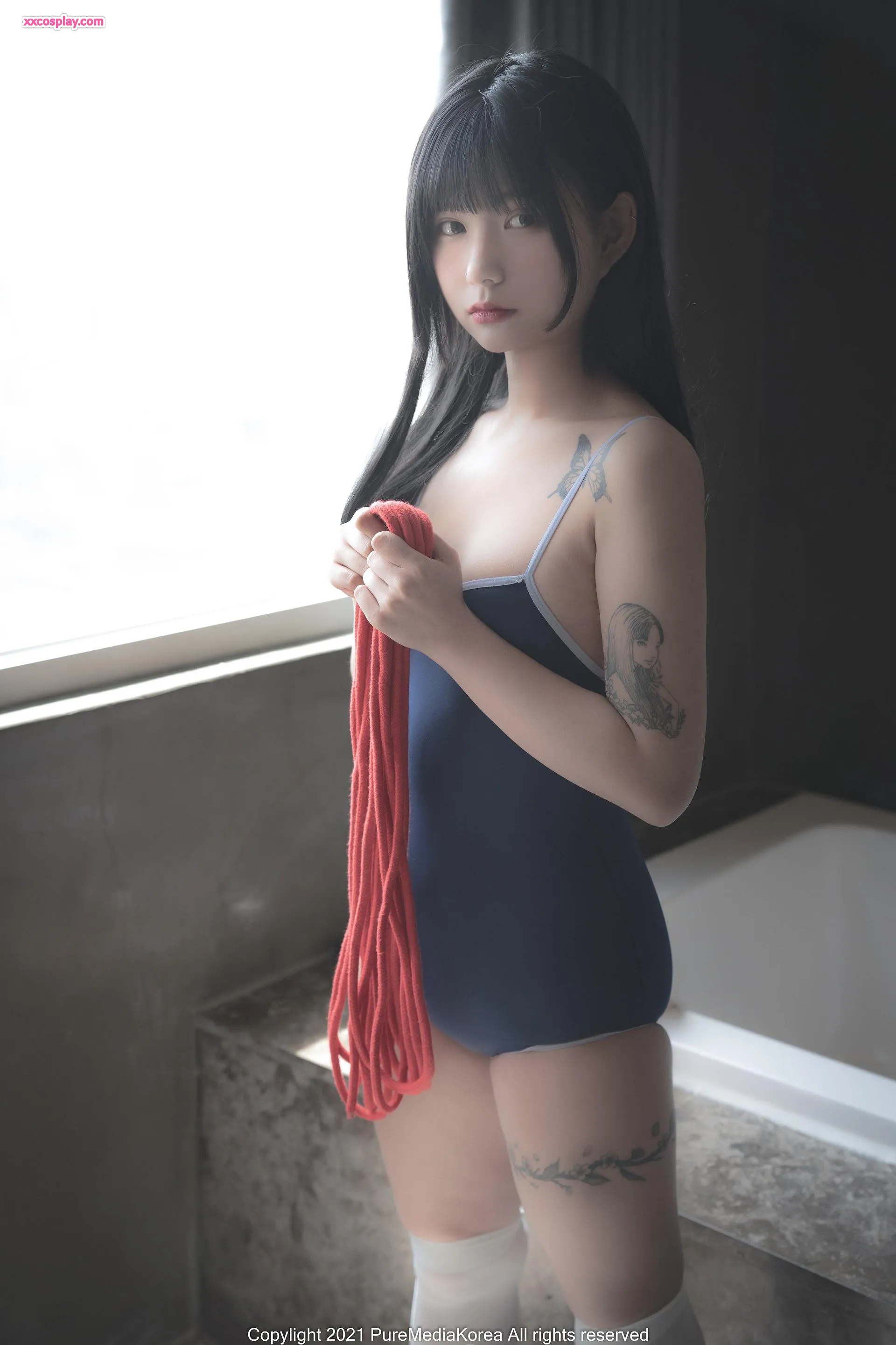 Hizzy: Nghệ Thuật Trói Shibari & Đồng Phục Thủy Thủ Quyến Rũ