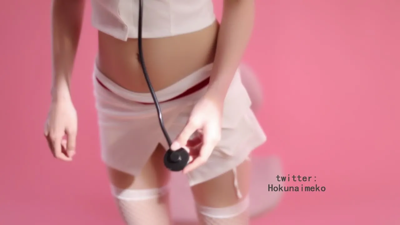 Hokunaimeko cosplay album Hokunaimeko: Cosplay ng Nakakagigil na Nurse - Aalagaan Kita - Video 42