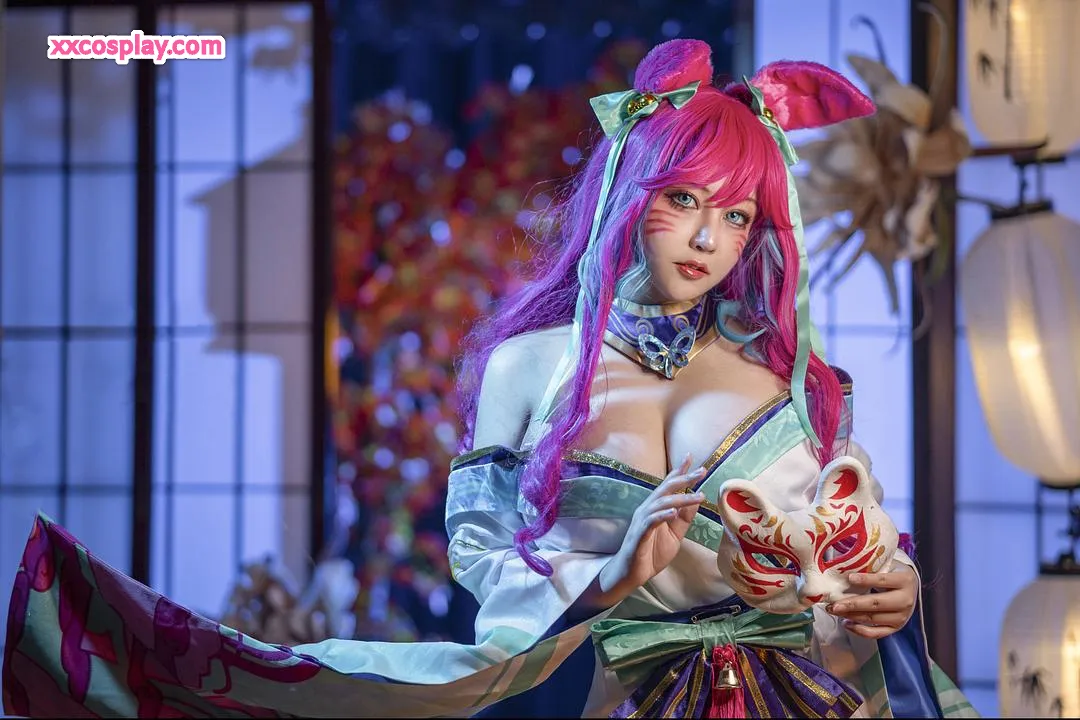 KANEKO Kamiao ในบทบาท Spirit Blossom Ahri
