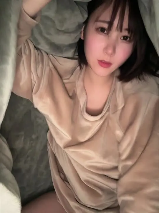 KenKen けん研 (けんけん) cosplay album KenKen 화려한 흰색 바디수트 - Video 193