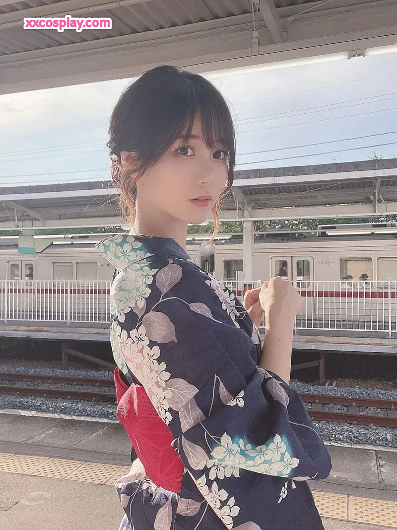 KenKen en Yukata Bleu Marine